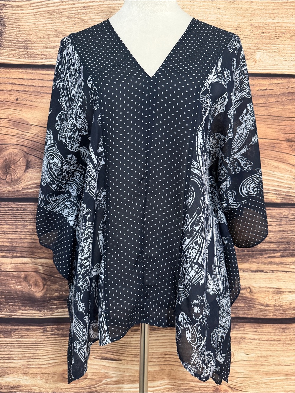 dressbarn Black & White Mixed Print V-Neck Tunic